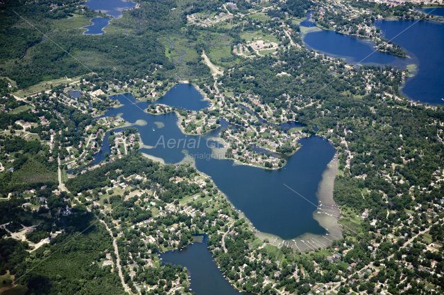 Cedar Island Lake in Oakland County, Michigan